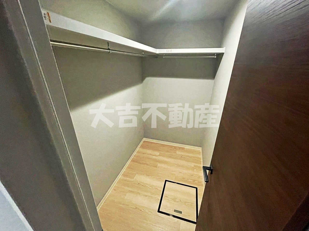 収納　※別部屋の写真です