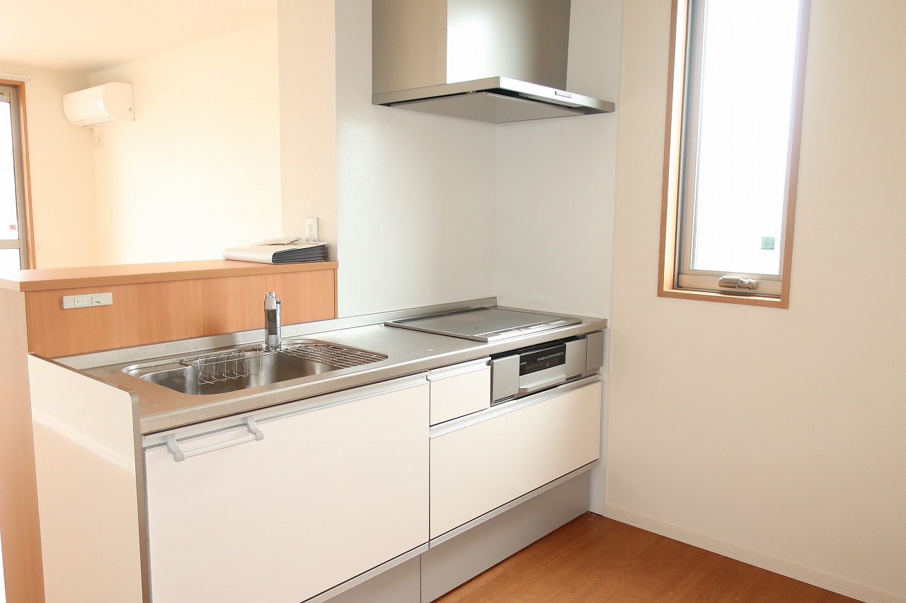 キッチン　ＩＨクッキングヒーター付き