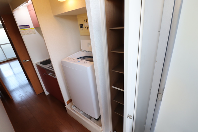 収納　シューズボックス