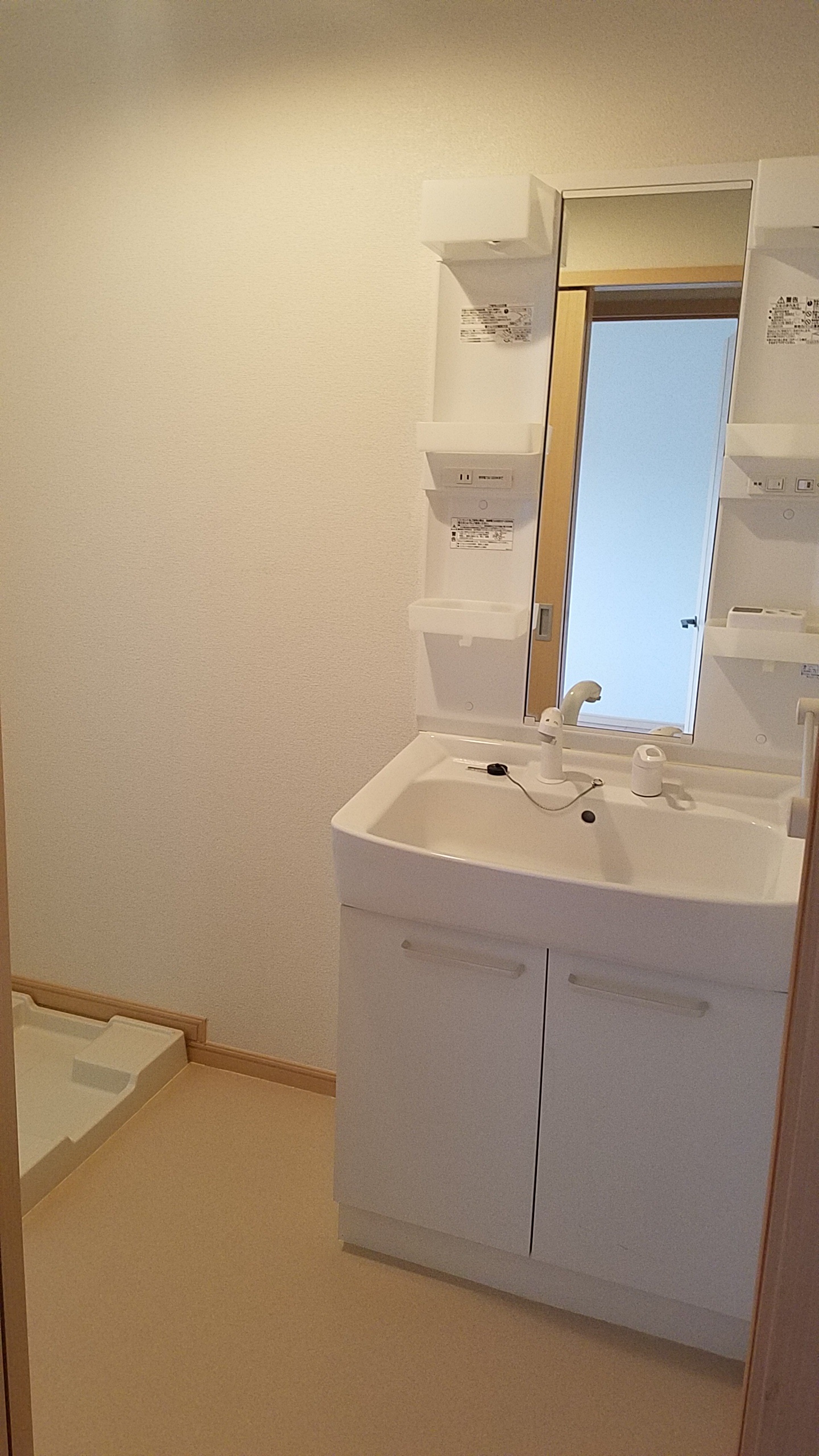 新潟市中央区 2階建 築17年の内装写真