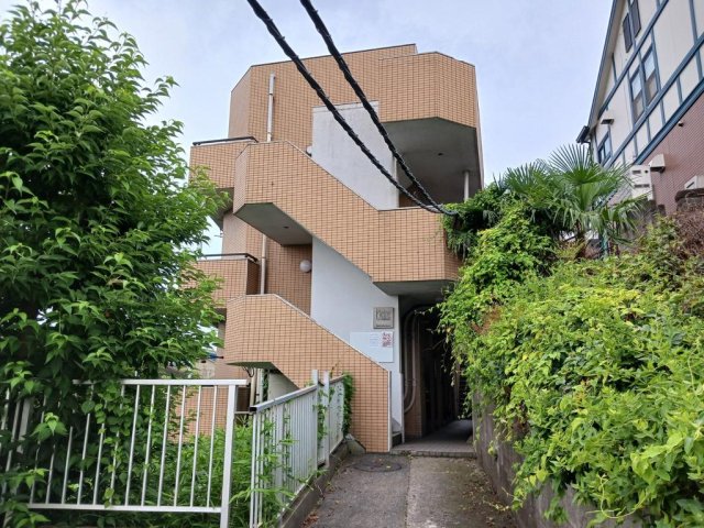 横浜市中区豆口台のマンションの建物外観