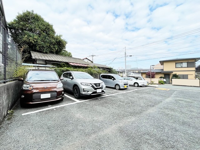 【サンハイム大宮の駐車場】