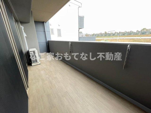 【清須市西枇杷島町南二ツ杁のマンションのバルコニー】