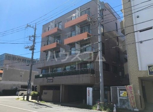 【仲町台フェニックスコートの建物外観】