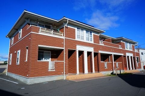 須賀川市大袋町のアパートの建物外観