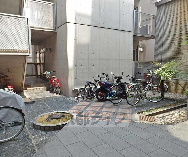 【京都市南区上鳥羽苗代町のマンションのその他共有部分】