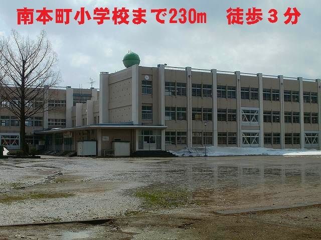 【ジェンテIIの小学校】