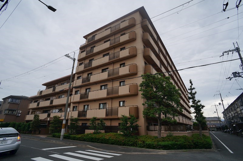 グランシティ京都I番館の建物外観