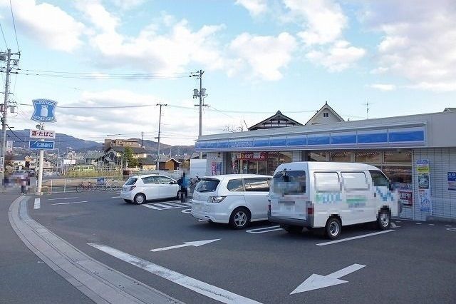 【広島市安佐南区山本のアパートのコンビニ】