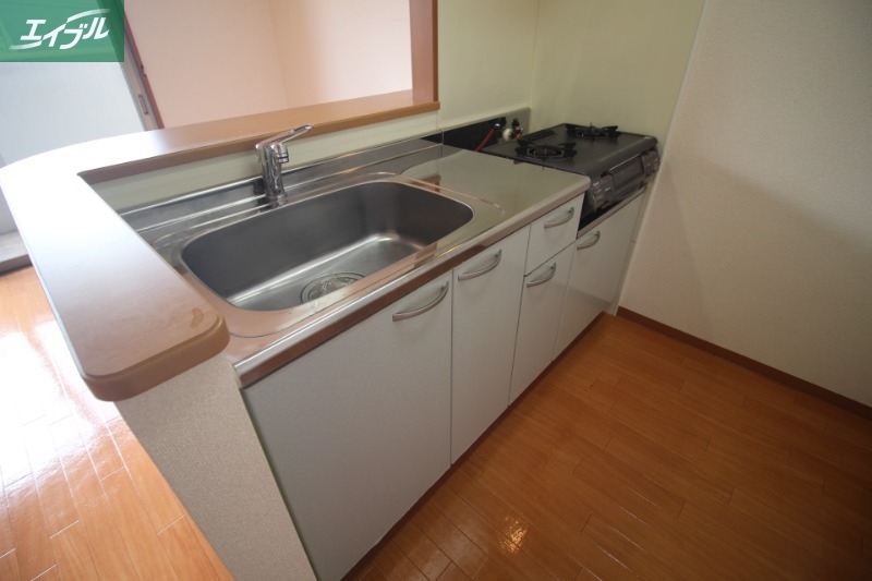 キッチン　同タイプの別のお部屋の写真です