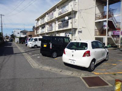 駐車場　駐車場