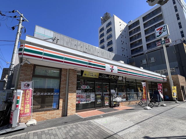 コンビニ　セブンイレブン（コンビニ）まで467m
