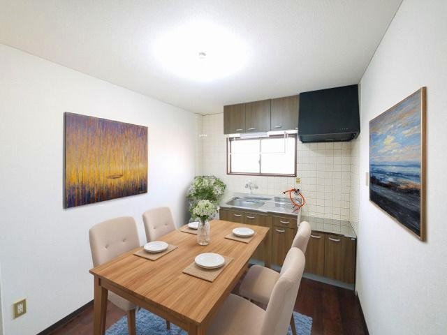 居室・リビング　CGで家具等を配置したもので家具等は含まれません