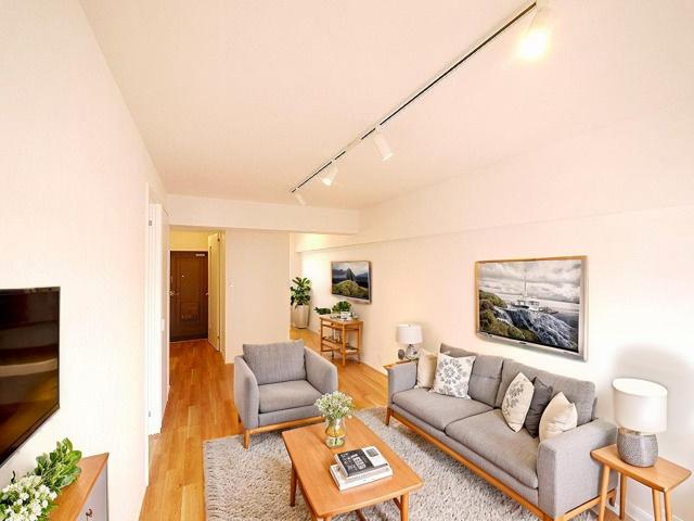 居室・リビング　CGで家具等を配置したもので家具等は含まれません