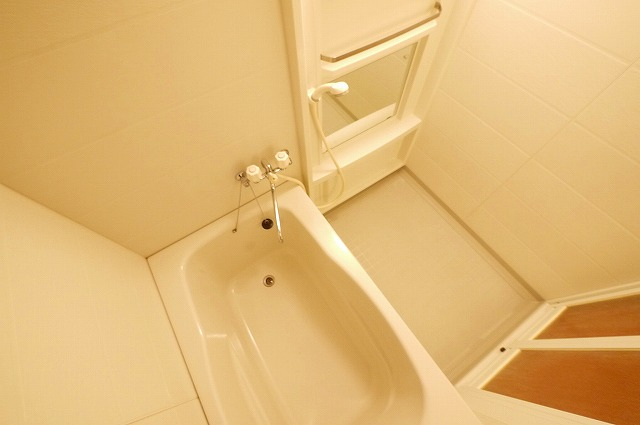 バス・シャワールーム　きれいなお風呂です