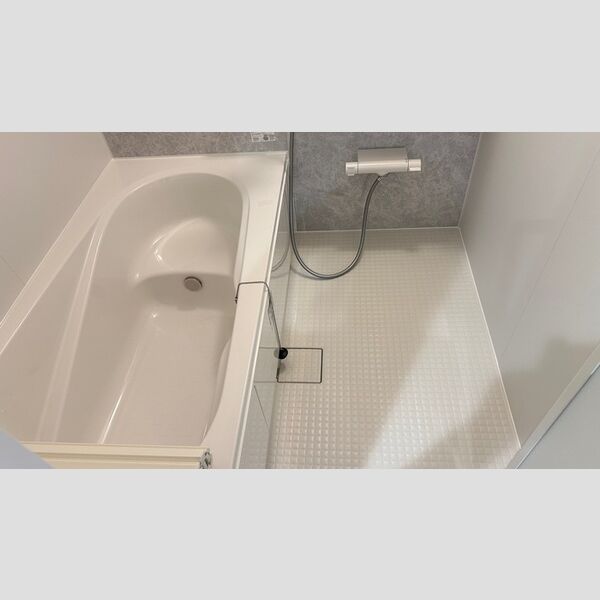 バス・シャワールーム　浴室