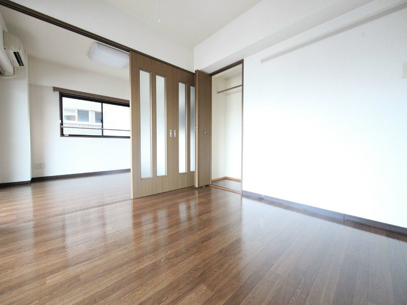 その他部屋・スペース　ＬＤＫ8.8帖　洋室5.7帖　つなげても使えます