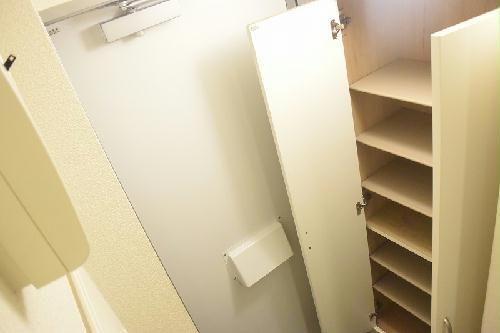 玄関　大容量のシューズボックス付き!!