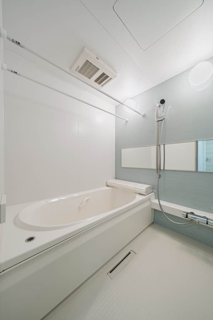 バス・シャワールーム　バスルーム