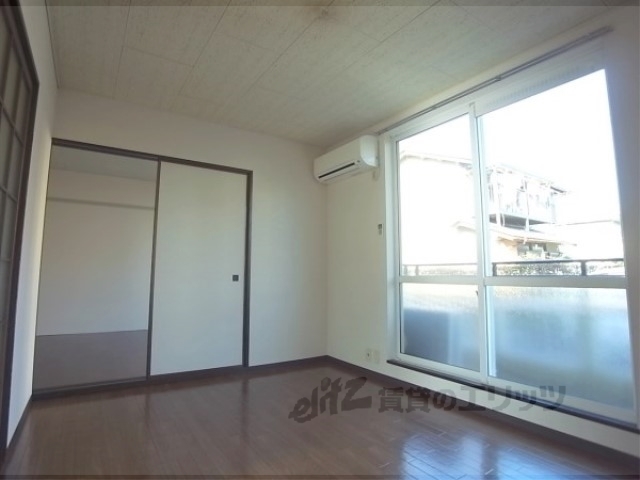 居室・リビング　洋室