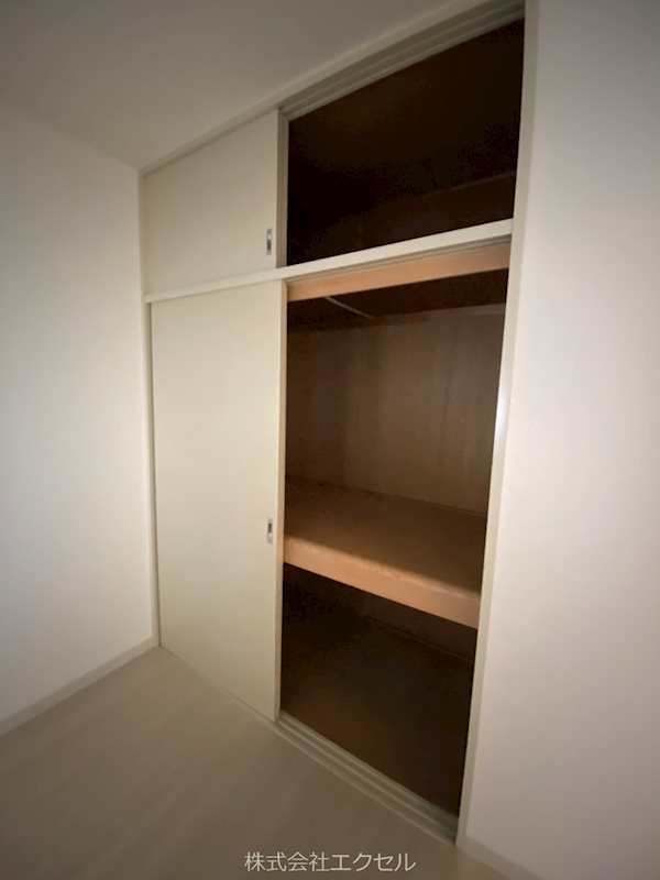 その他設備　洋室物入