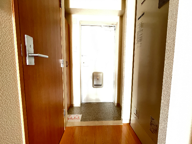 玄関　玄関　シューズボックス