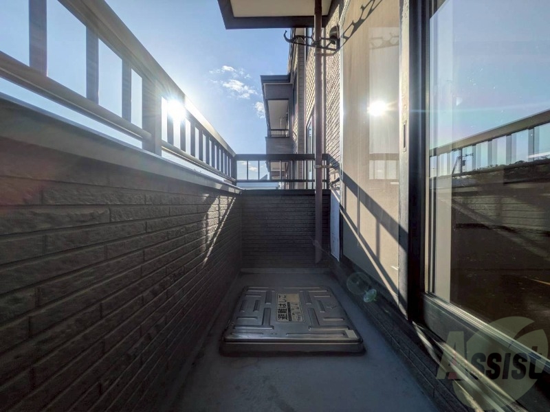 バルコニー　バルコニーです。洗濯物を干したり一息ついたりできますね！