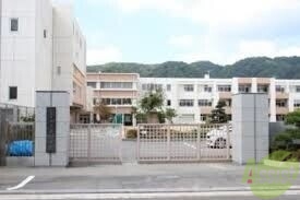 小学校　池田小学校（小学校）まで945m