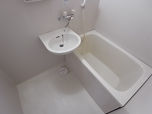 バス・シャワールーム　洋室