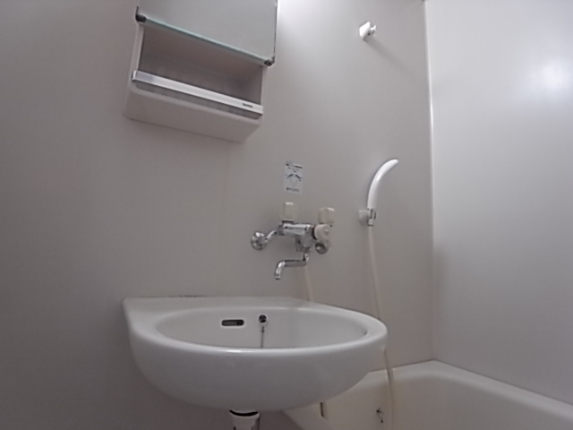 洗面設備　収納