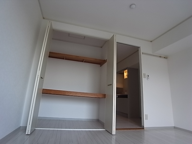 収納　キッチン