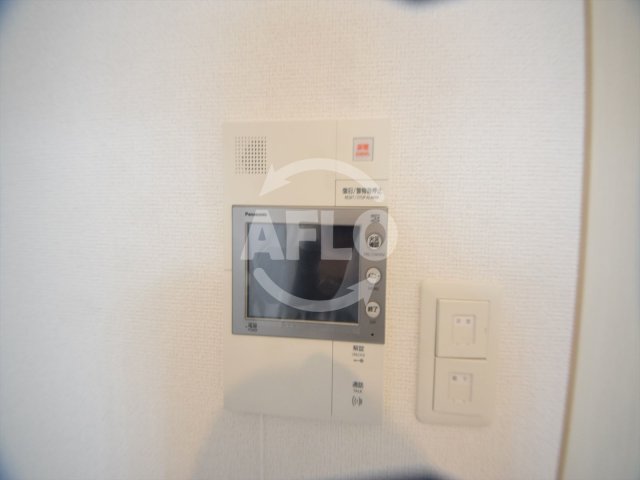 セキュリティ　セレニテ桜川駅前プリエ　TVモニター付きインターホン