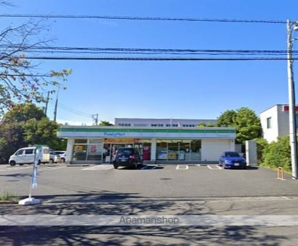 コンビニ　ファミリーマート（コンビニ）まで1000m