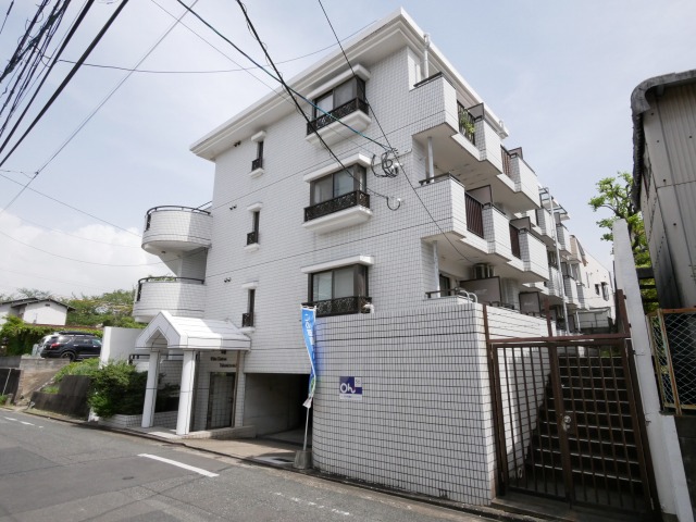 建物外観　外観は落ち着いています