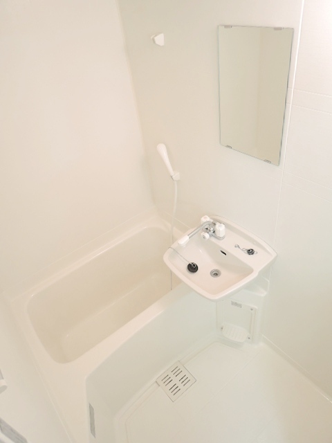 バス・シャワールーム　※別室参考写真