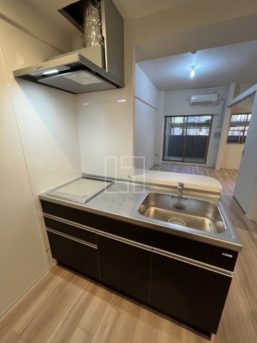 キッチン　セレニテ本町東リアン　システムキッチン