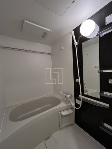 バス・シャワールーム　セレニテ本町東リアン　バスルーム