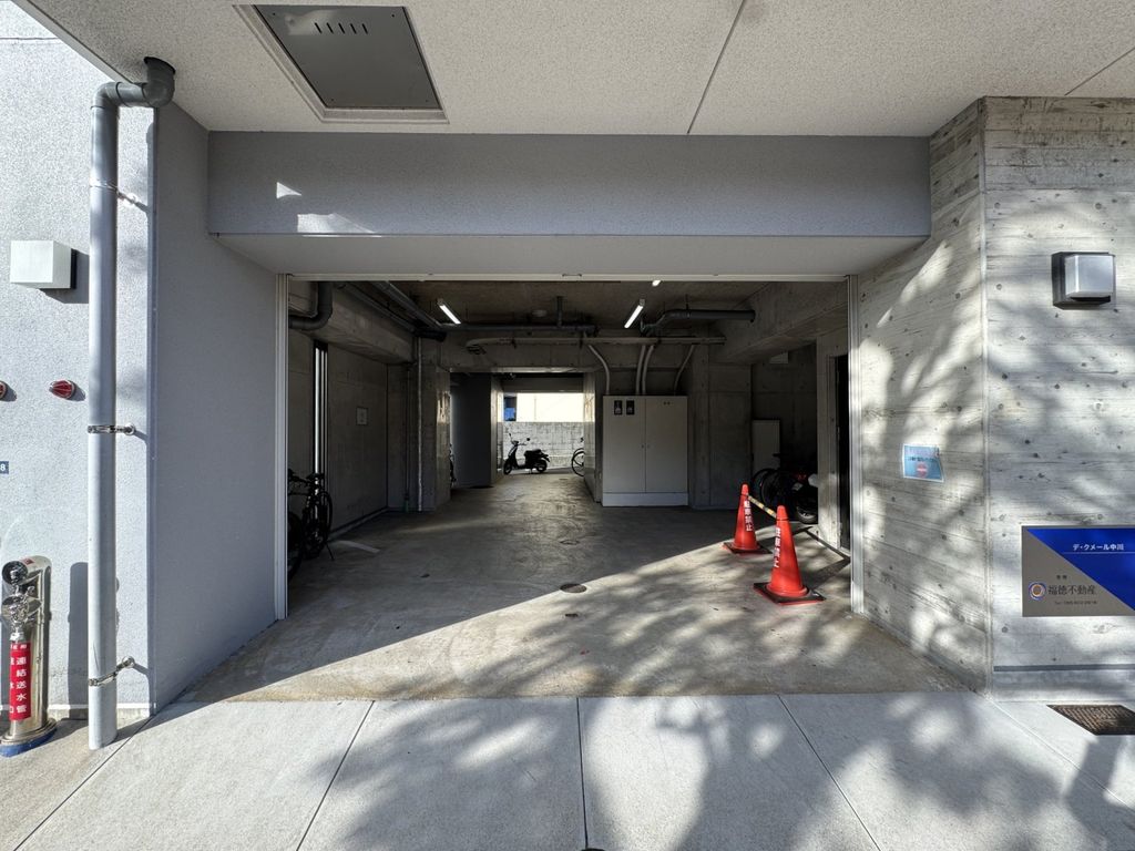 駐車場　※駐輪場