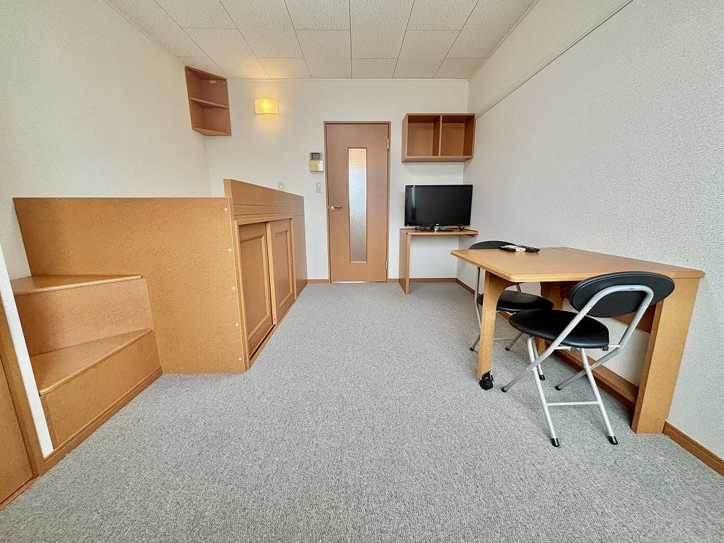 居室・リビング　設備・仕様は号室により異なる為、現状を優先いたします。