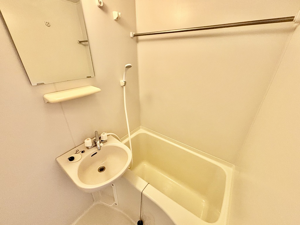 バス・シャワールーム　設備・仕様は号室により異なる為、現況を優先いたします。