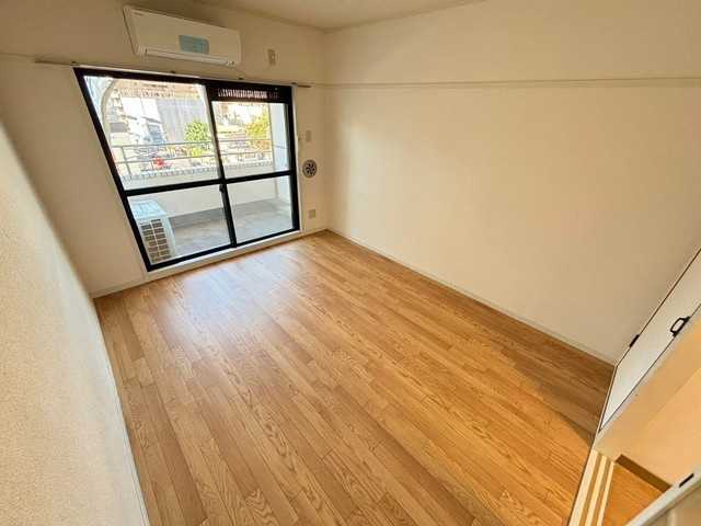 居室・リビング　※同建物・別物件の写真です