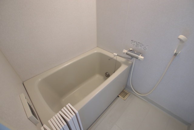 バス・シャワールーム　※別室の参考写真の為、現況優先です。