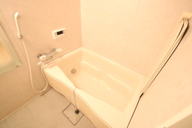 バス・シャワールーム　※別室の参考写真の為、現況優先です。