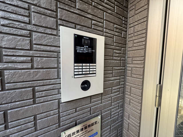 ロビー　オートロック