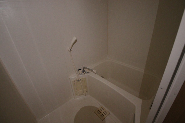 バス・シャワールーム　※別室の参考写真の為、現況優先です