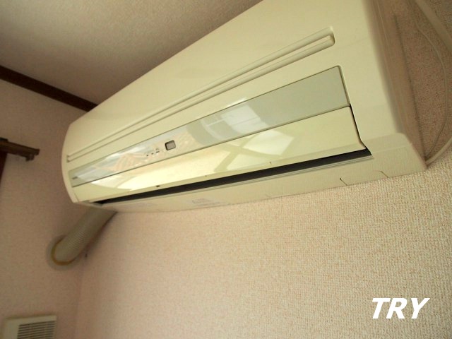 その他設備　リビングエアコン付