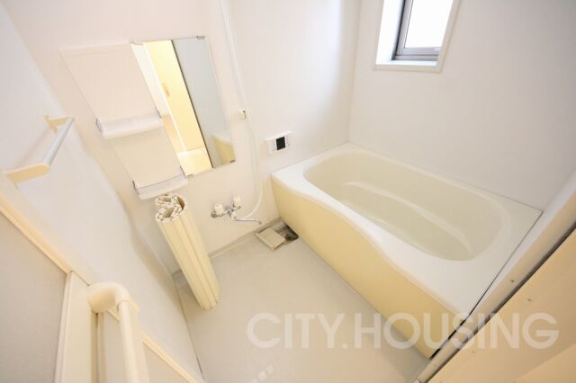 バス・シャワールーム　※同タイプ部屋の写真です。