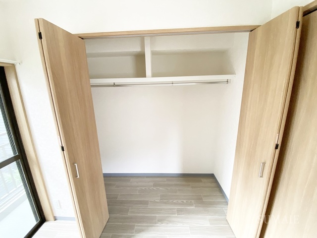 収納　洋室にある収納です♪