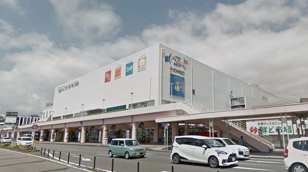 ショッピングセンター　宮交シティ（ショッピングセンター）まで911m