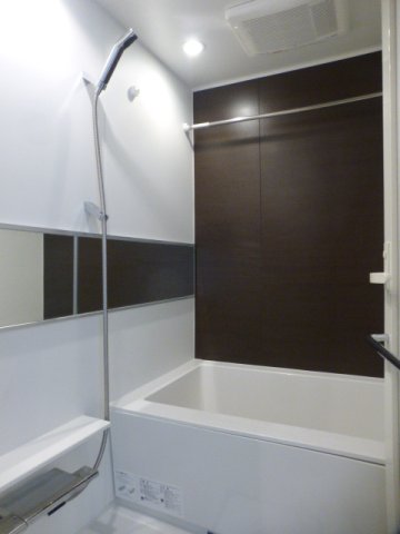 バス・シャワールーム　バスルーム